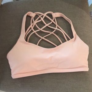 Light pink lululemon sports bra
